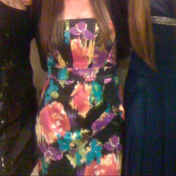 Speechless Dresses & Skirts - Body Hugging Beauty amid Bold & Stunning Flowers